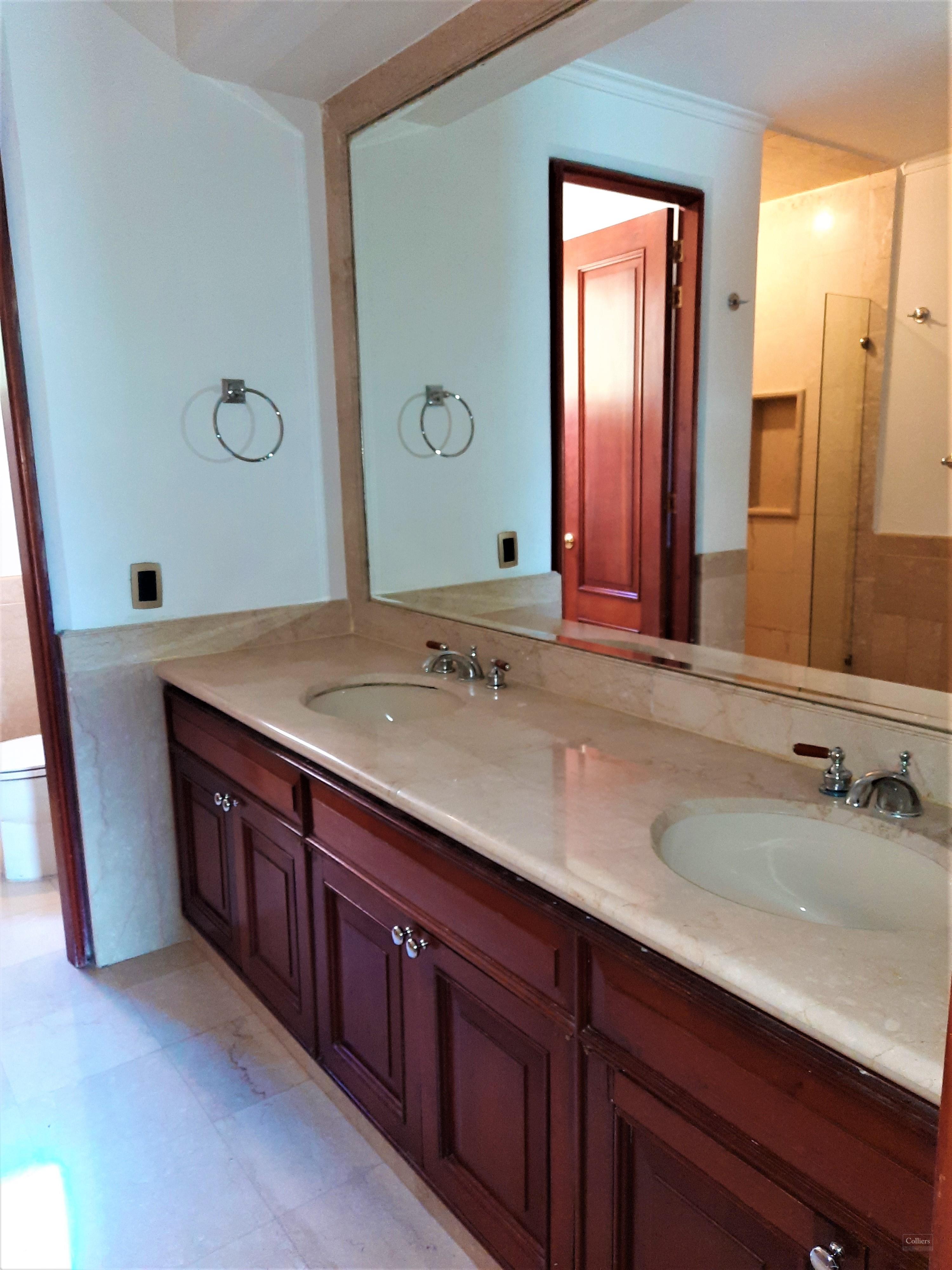 Apartamento Disponible en Venta en Usaquen - #17