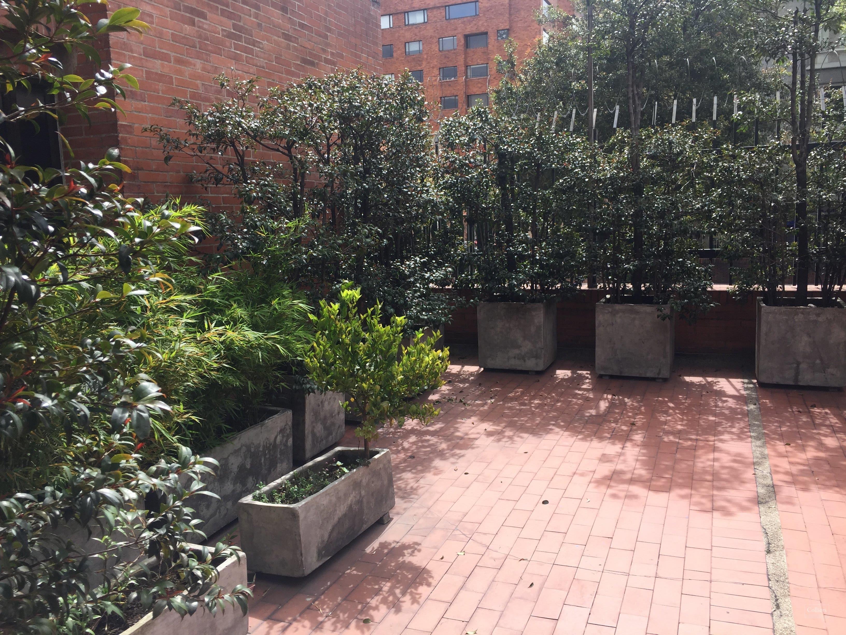 Oficina Piso 2 Torre 77 - #8