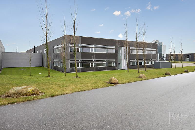 Velindrettede kontorlokaler udlejes - #1