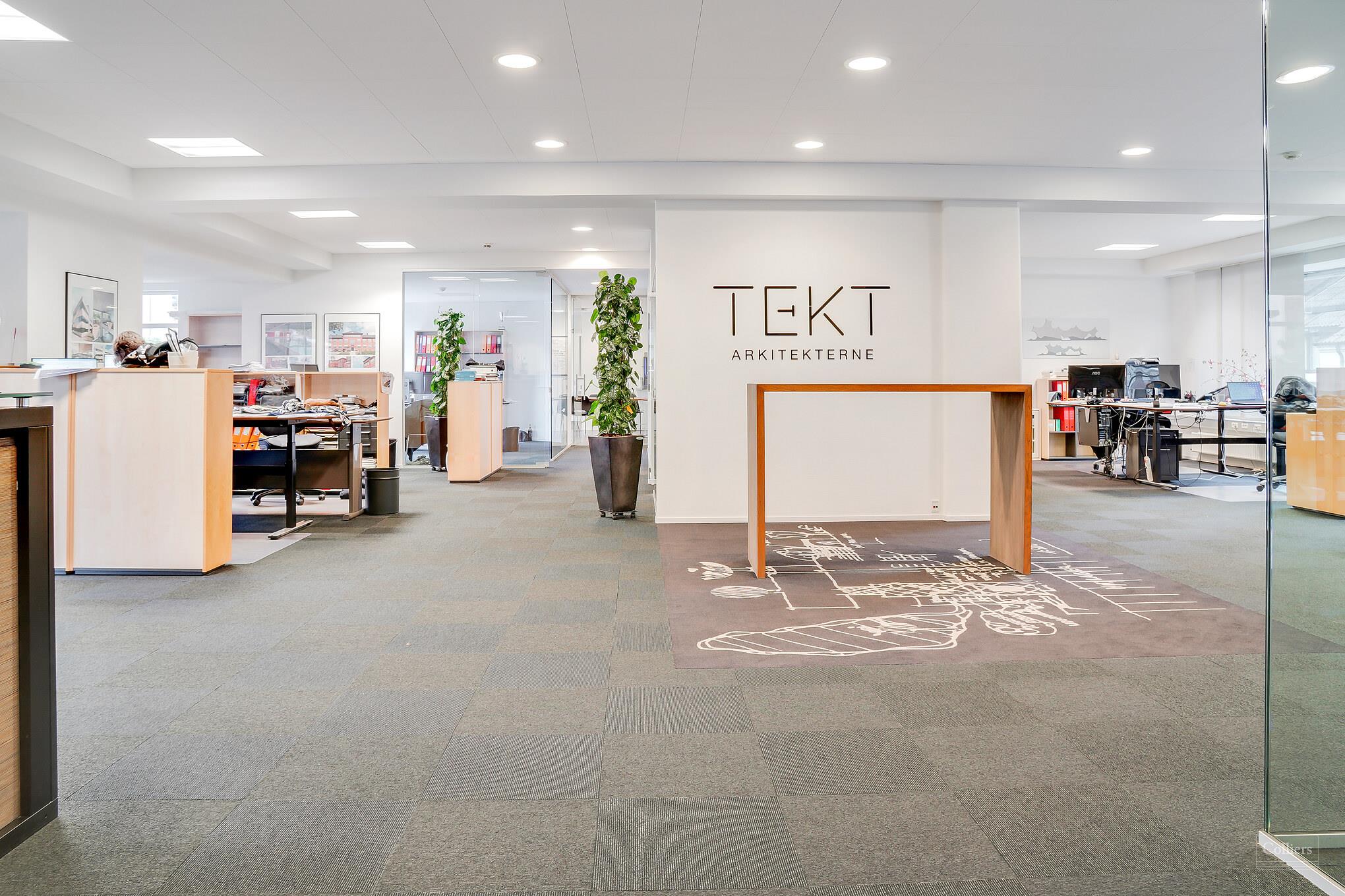 Centralt beliggende kontorejendom sælges - #5