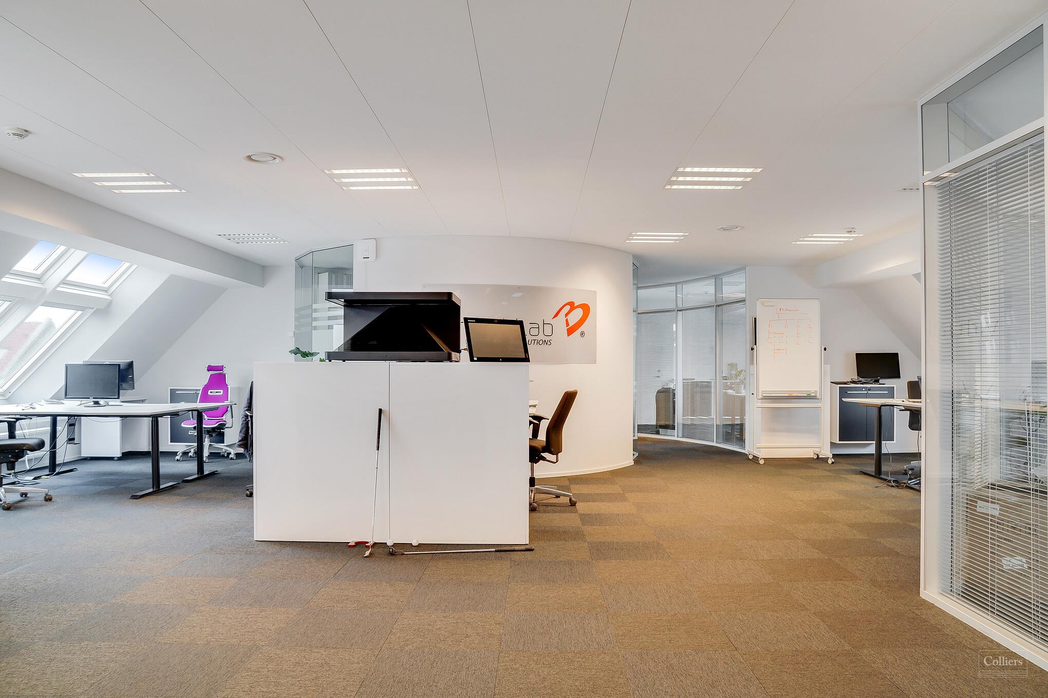 Centralt beliggende kontorejendom sælges - #9