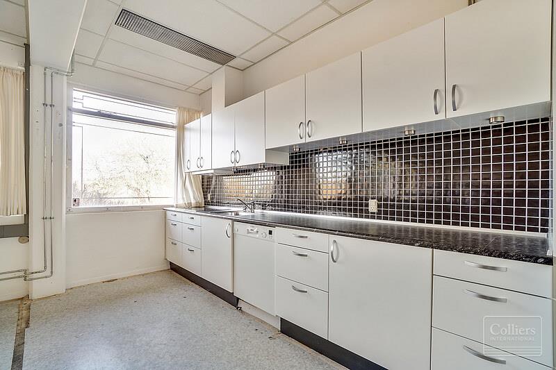 Kontor-/lagerejendom udlejes - #16