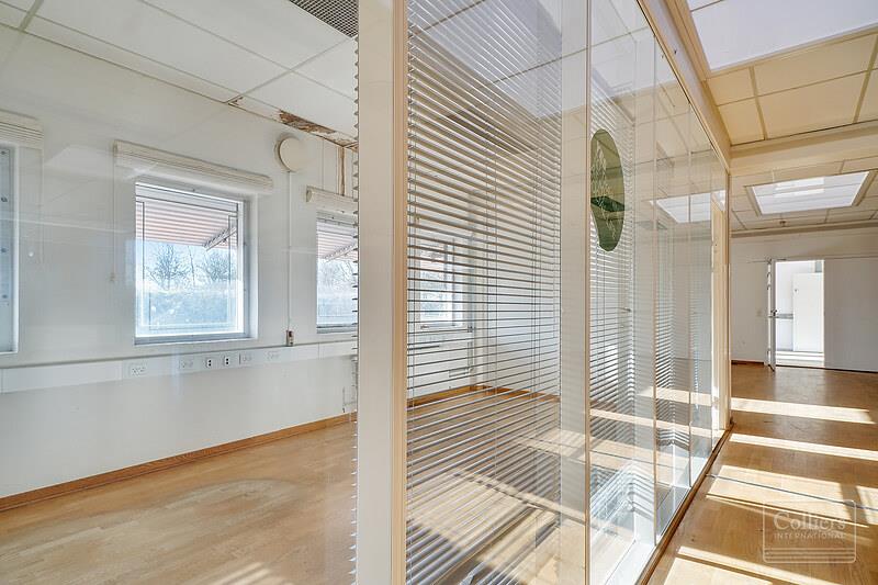 Kontor-/lagerejendom udlejes - #19