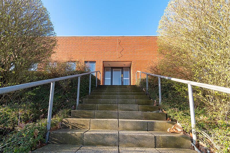 Kontor-/lagerejendom udlejes - #22