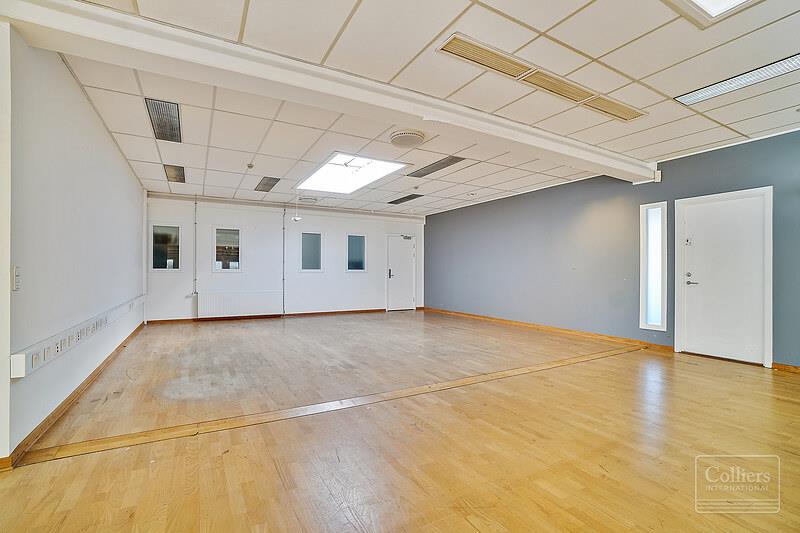 Kontor-/lagerejendom udlejes - #11