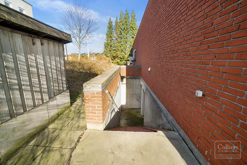 Kontor-/lagerejendom udlejes - #21