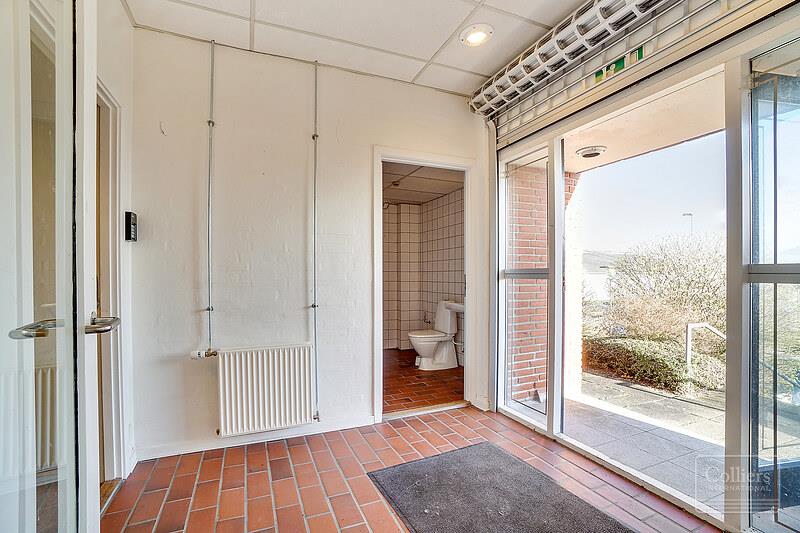 Kontor-/lagerejendom udlejes - #14