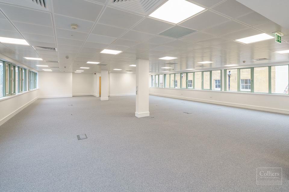 Excellent office space located between Queen Square and Harbourside. - #5