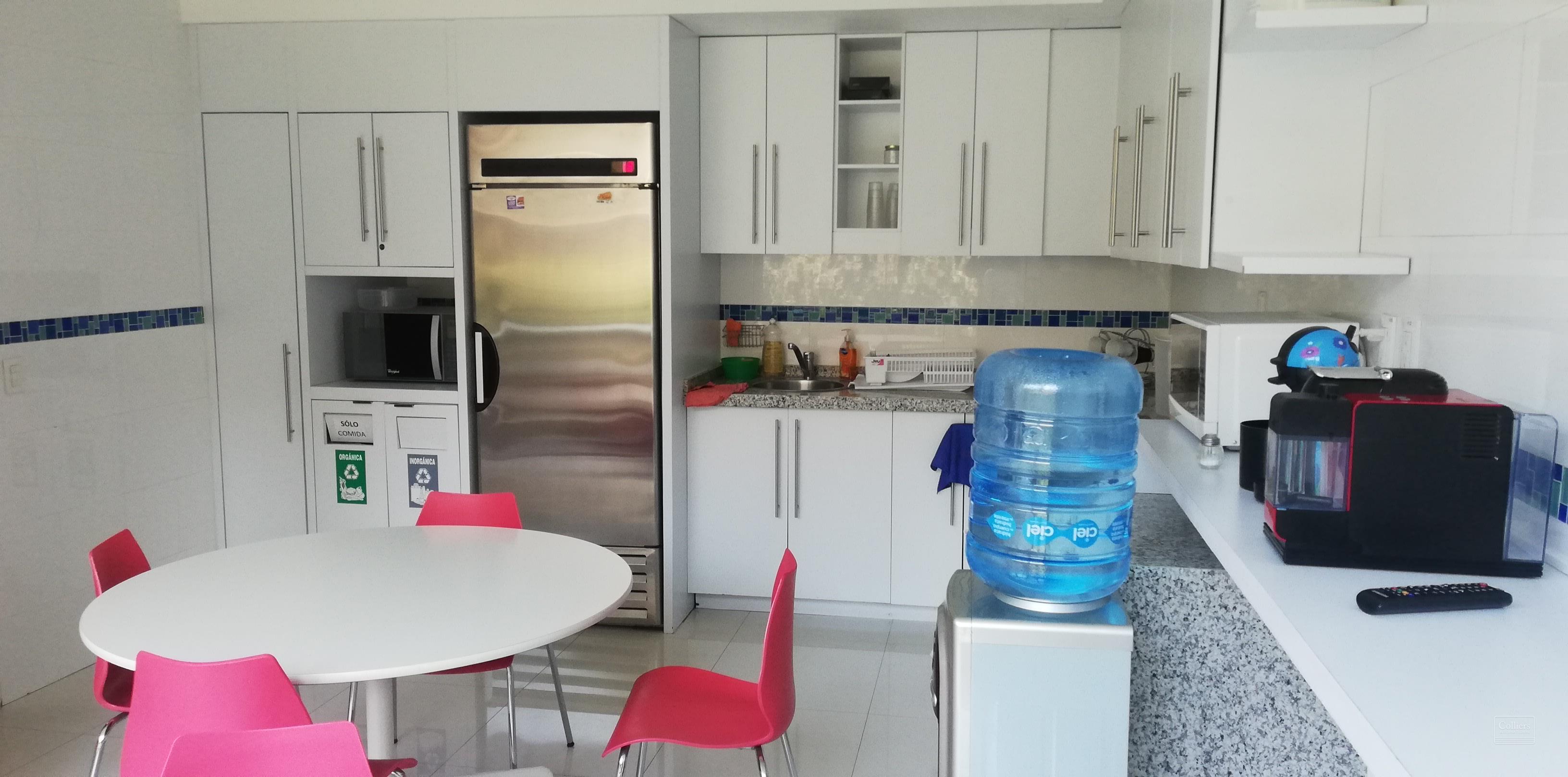 Oficina acondicionada en renta en zona de Bosques de las Lomas y Santa Fe, Ciudad de México - #6