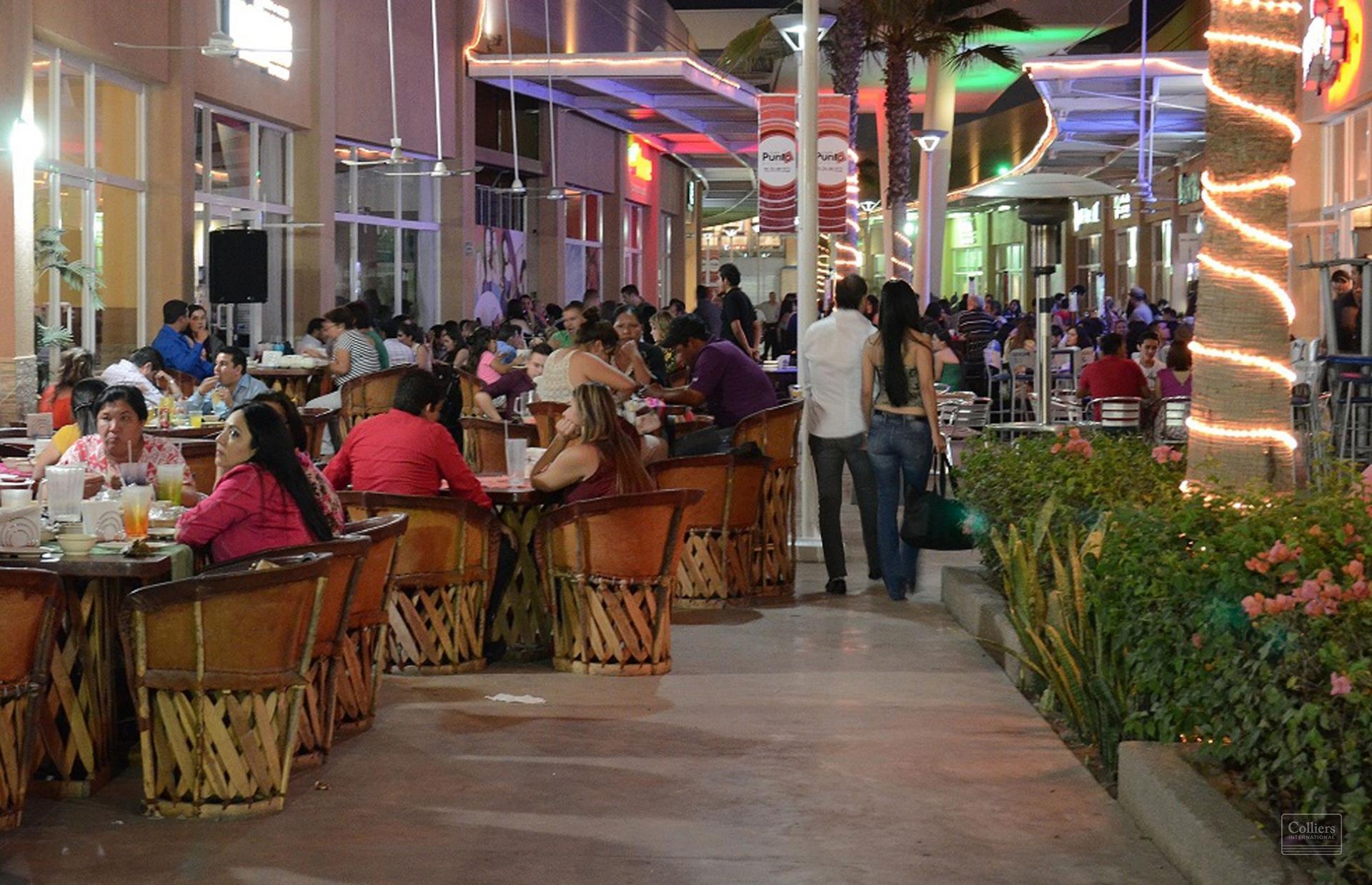 Locales Comerciales en Renta, Plaza Punto Mochis, Sinaloa - #7