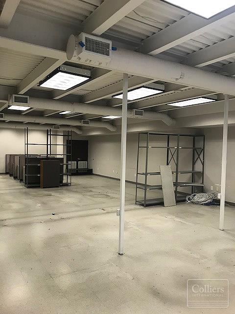 Sold | ±22,500-SF Office/Flex Facility, Southwest Houston - #17