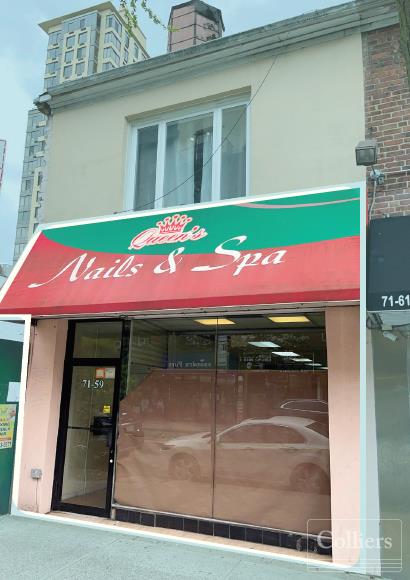 Prime Retail Austin Street Forest Hills - #1