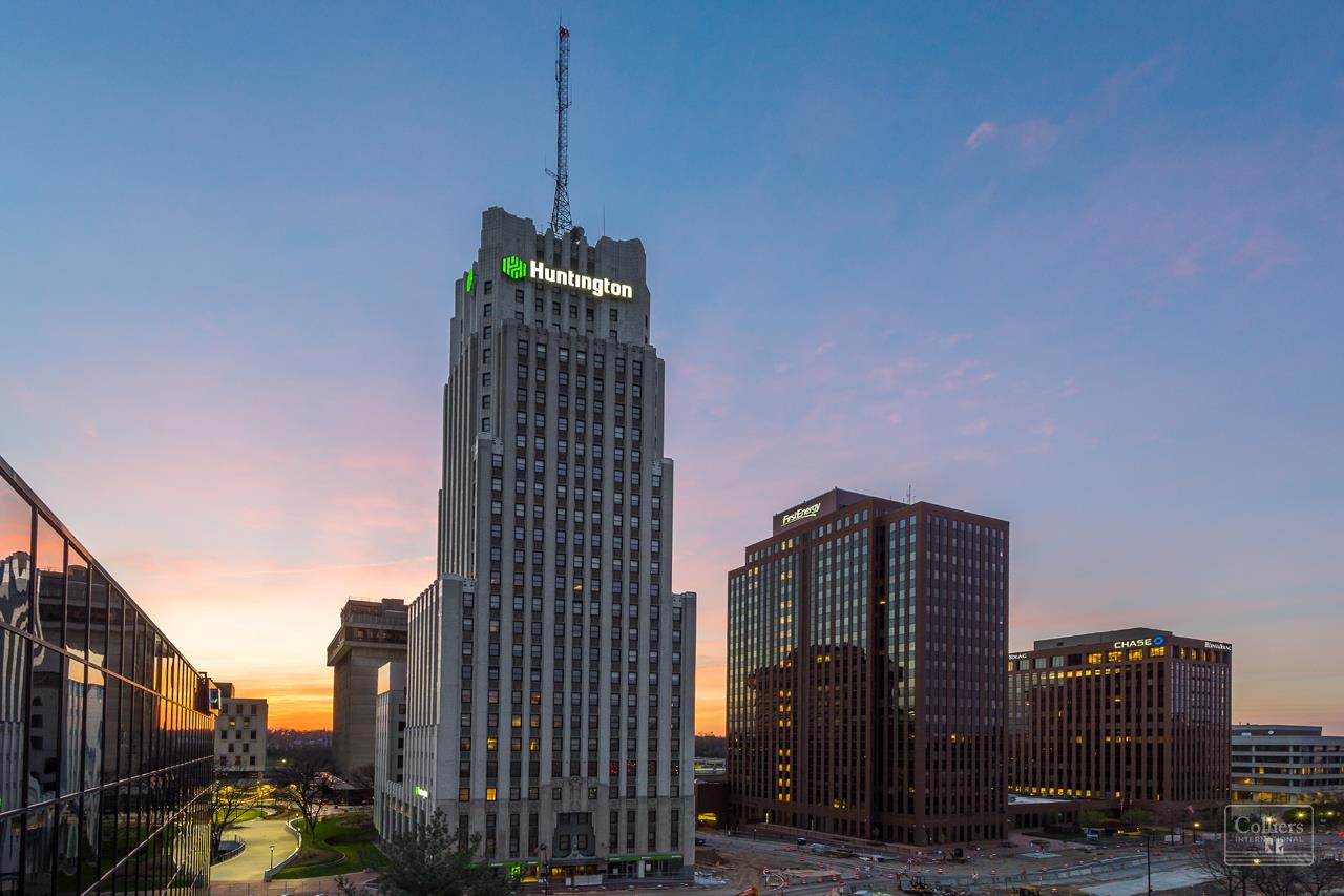 Investment Opportunity │27 Story High Rise Office Building - #2