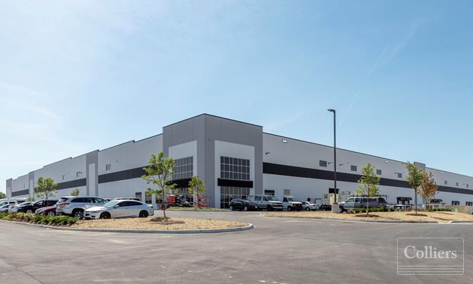 Southpoint Building C — Modern Bulk Distribution - #1