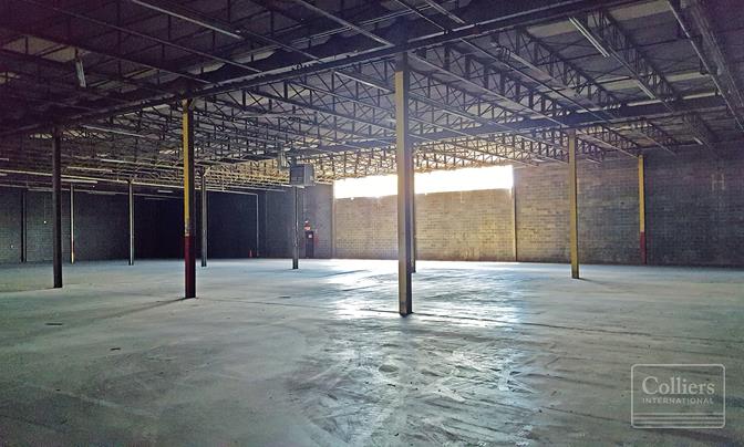 HIGH CEILING CENTRAL NASSAU WAREHOUSE SPACE - #1