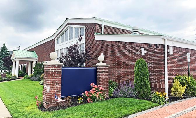 Multi-Tenant Office Building In The Heart Of Island Park - #1