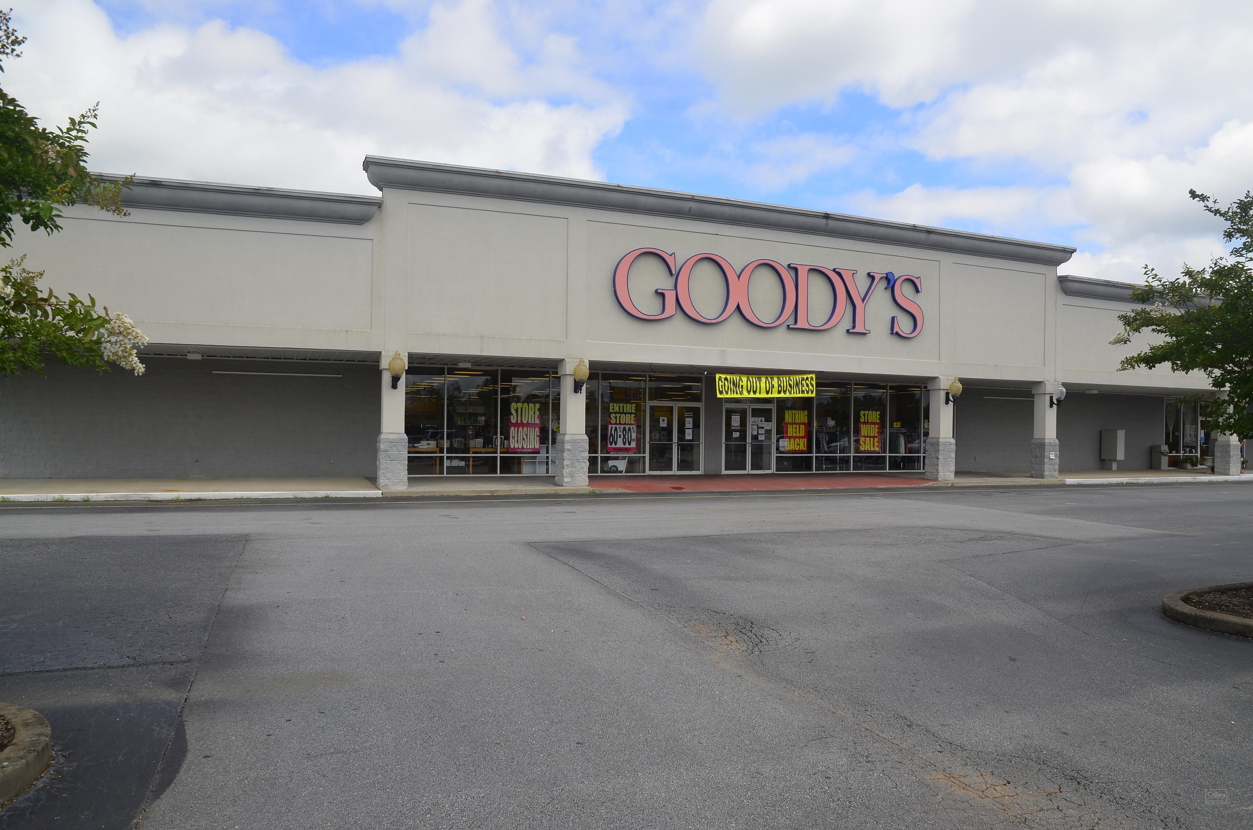 The Heritage Shopping Center in Newberry - #3