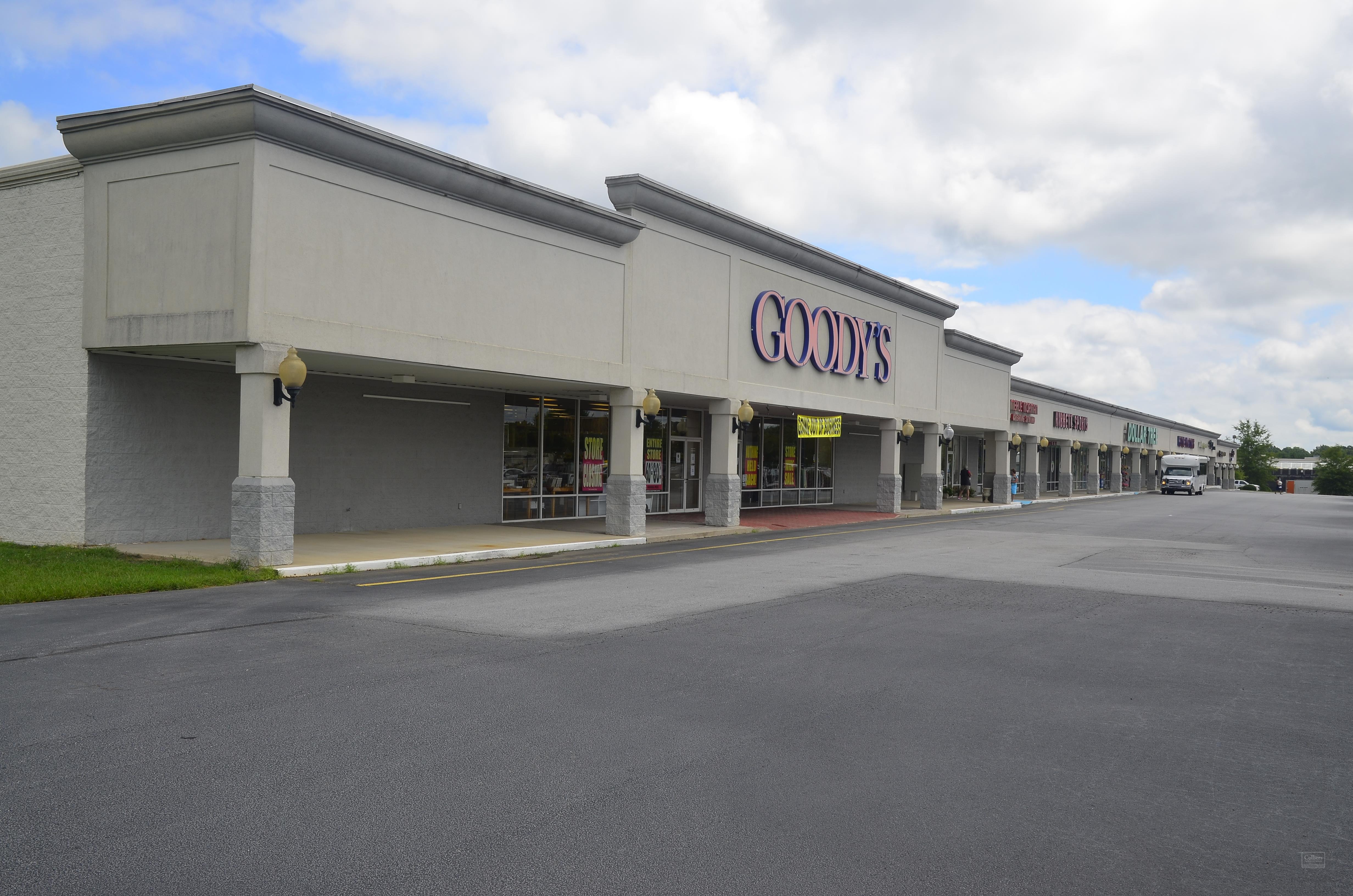 The Heritage Shopping Center in Newberry - #2