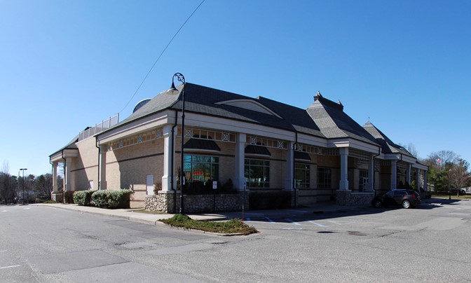 Retail Space Within The Prestigious Hauppauge Industrial Park - #1