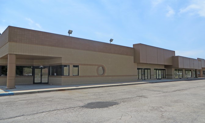 For Lease or Sale > Allen Oaks Shopping Center - #1