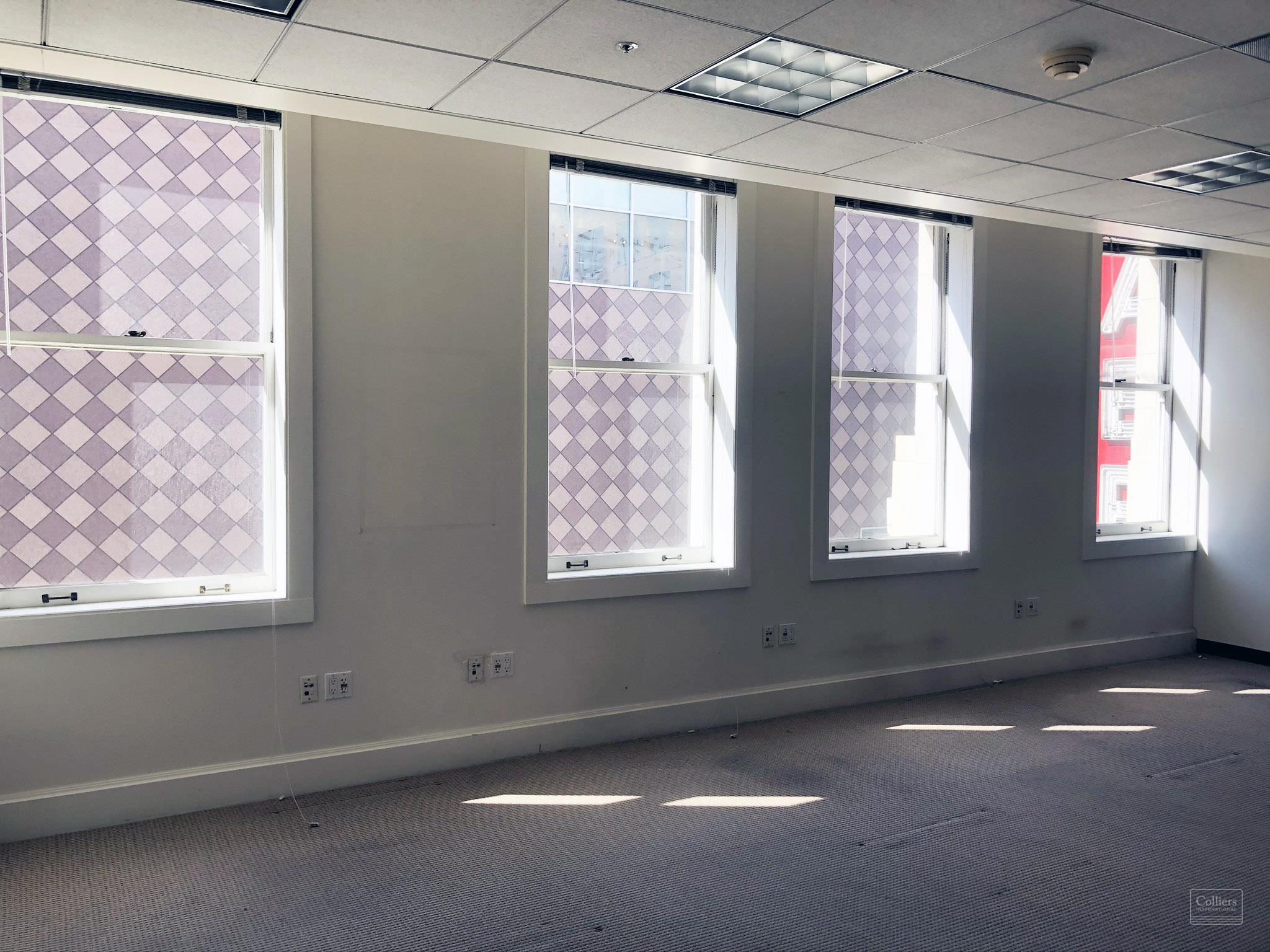 Excellent natural light with fantastic views - 140 Geary Street, San Francisco - #9