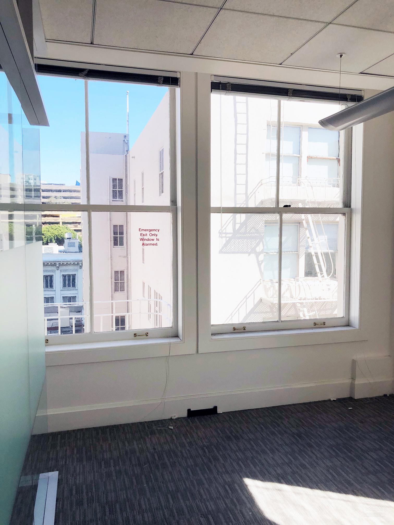 Excellent natural light with fantastic views - 140 Geary Street, San Francisco - #7