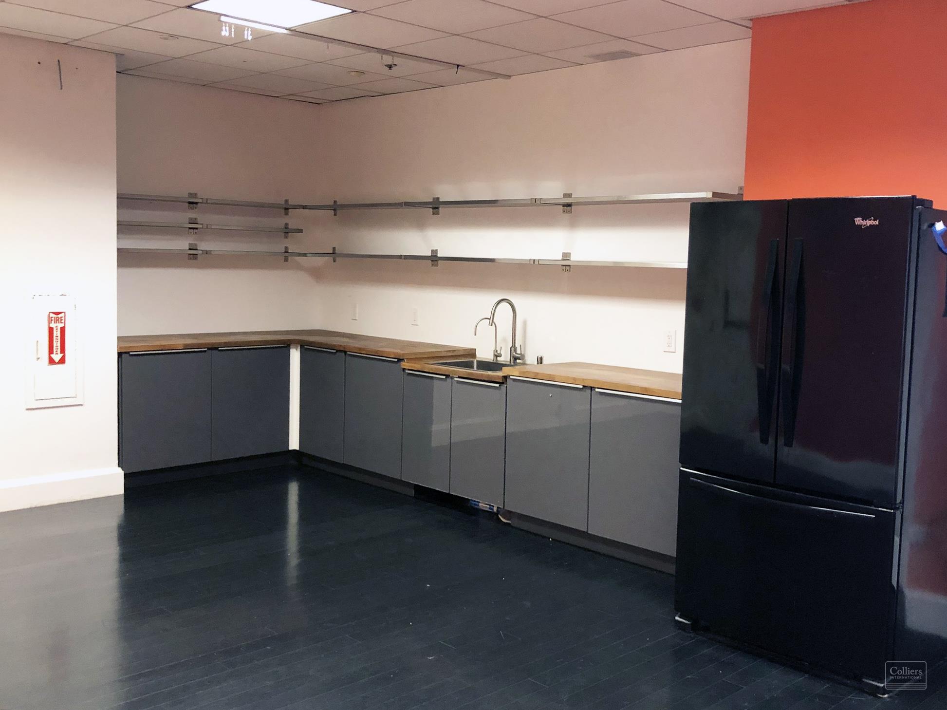 Excellent natural light with fantastic views - 140 Geary Street, San Francisco - #13