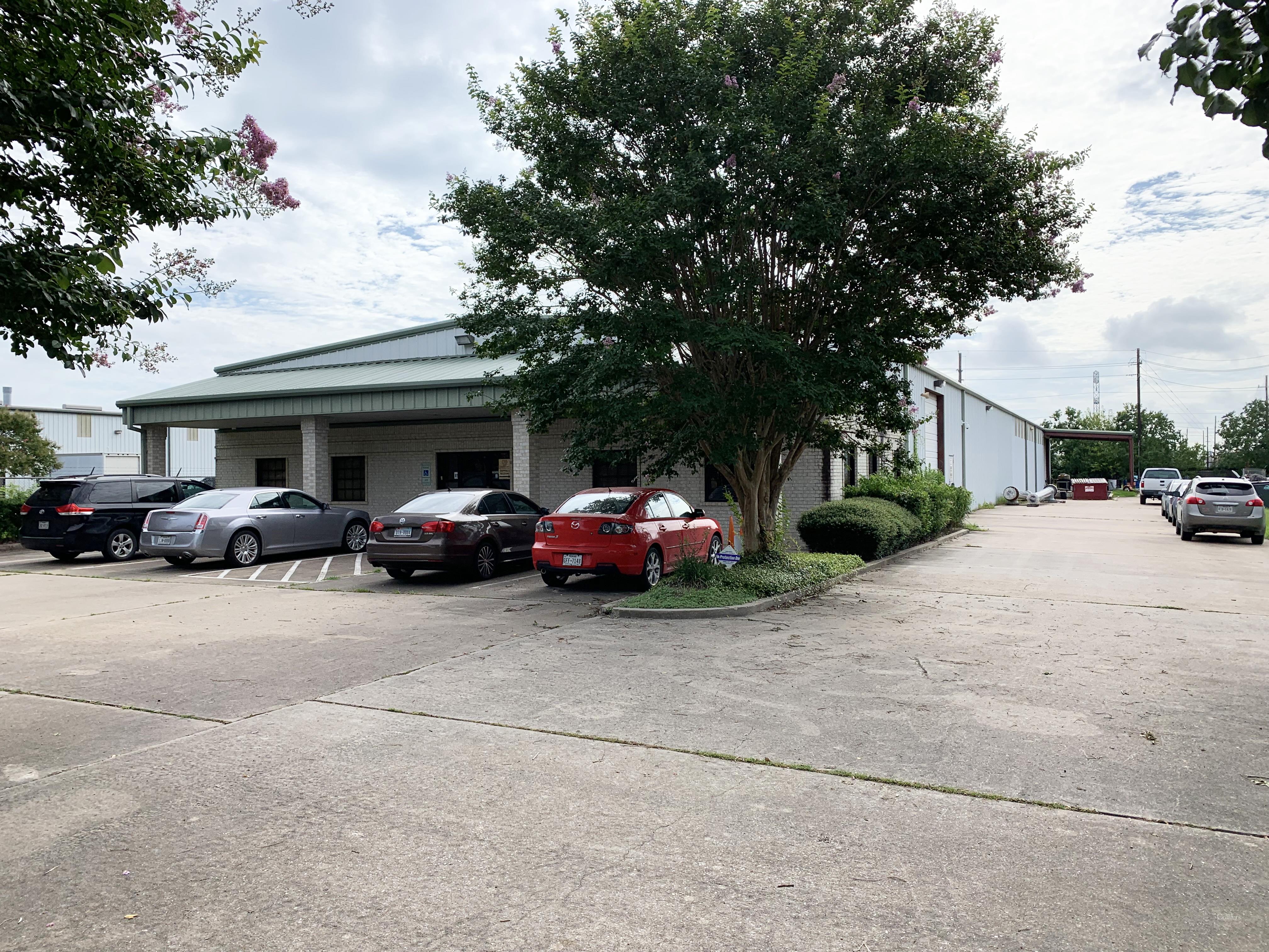 For Sale or Lease | ±13,600 SF Warehouse on 1.28 Acres - #1