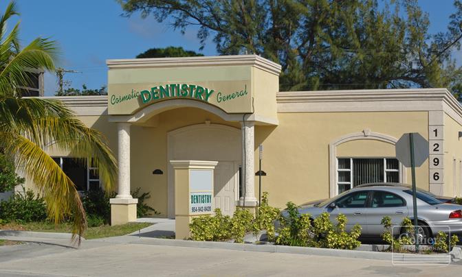 FOR LEASE 1,000 SF office/medical space with building signage on U.S 1, surrounded by several retail and dining amenities - #1