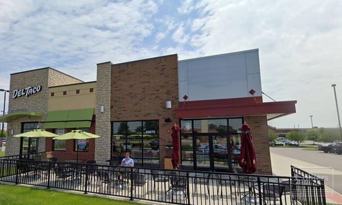 For Lease > Former Restaurant - #1