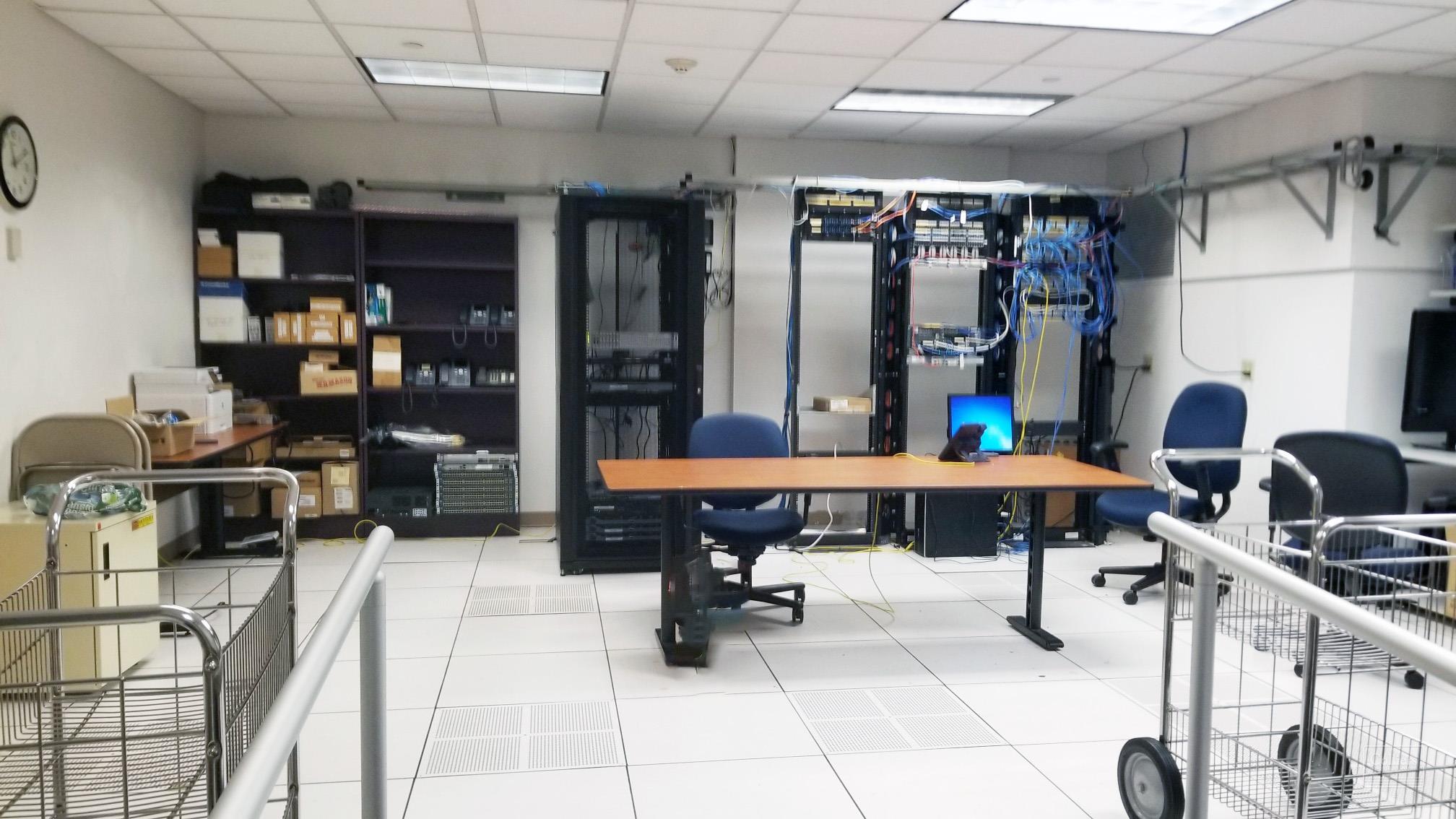 Garden City Office Space With Prominent Signage - #2