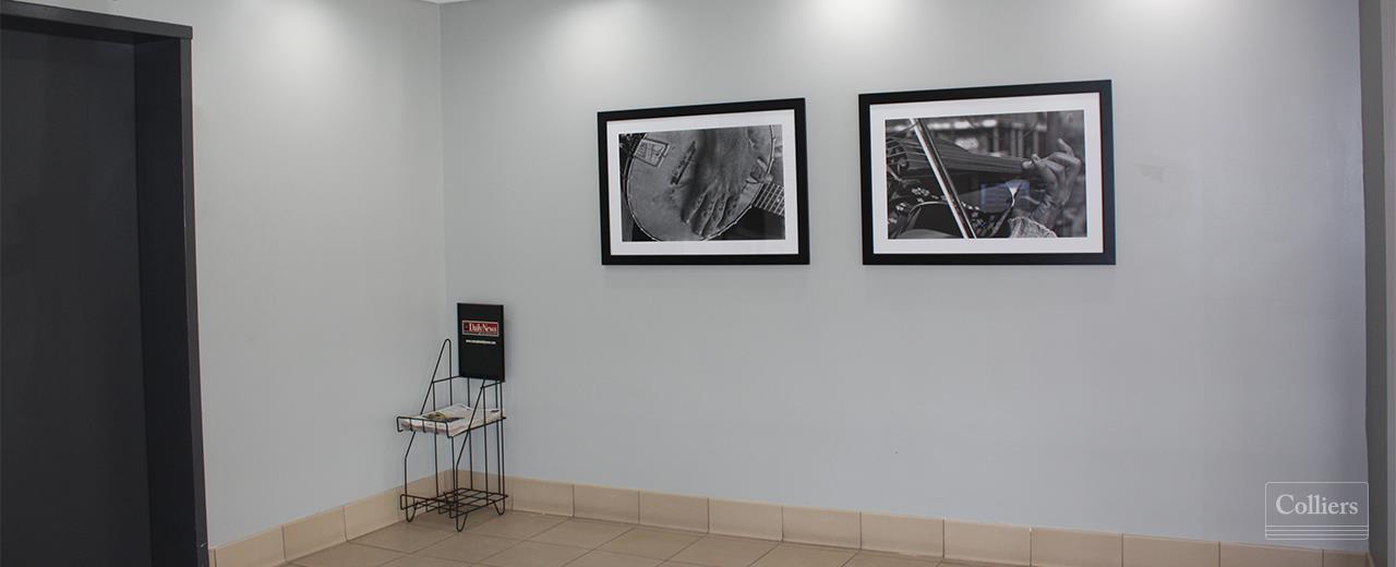 Marquee Red - 2400 Poplar - #4