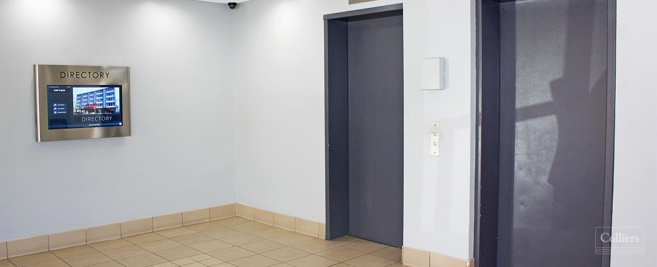 Marquee Red - 2400 Poplar - #3