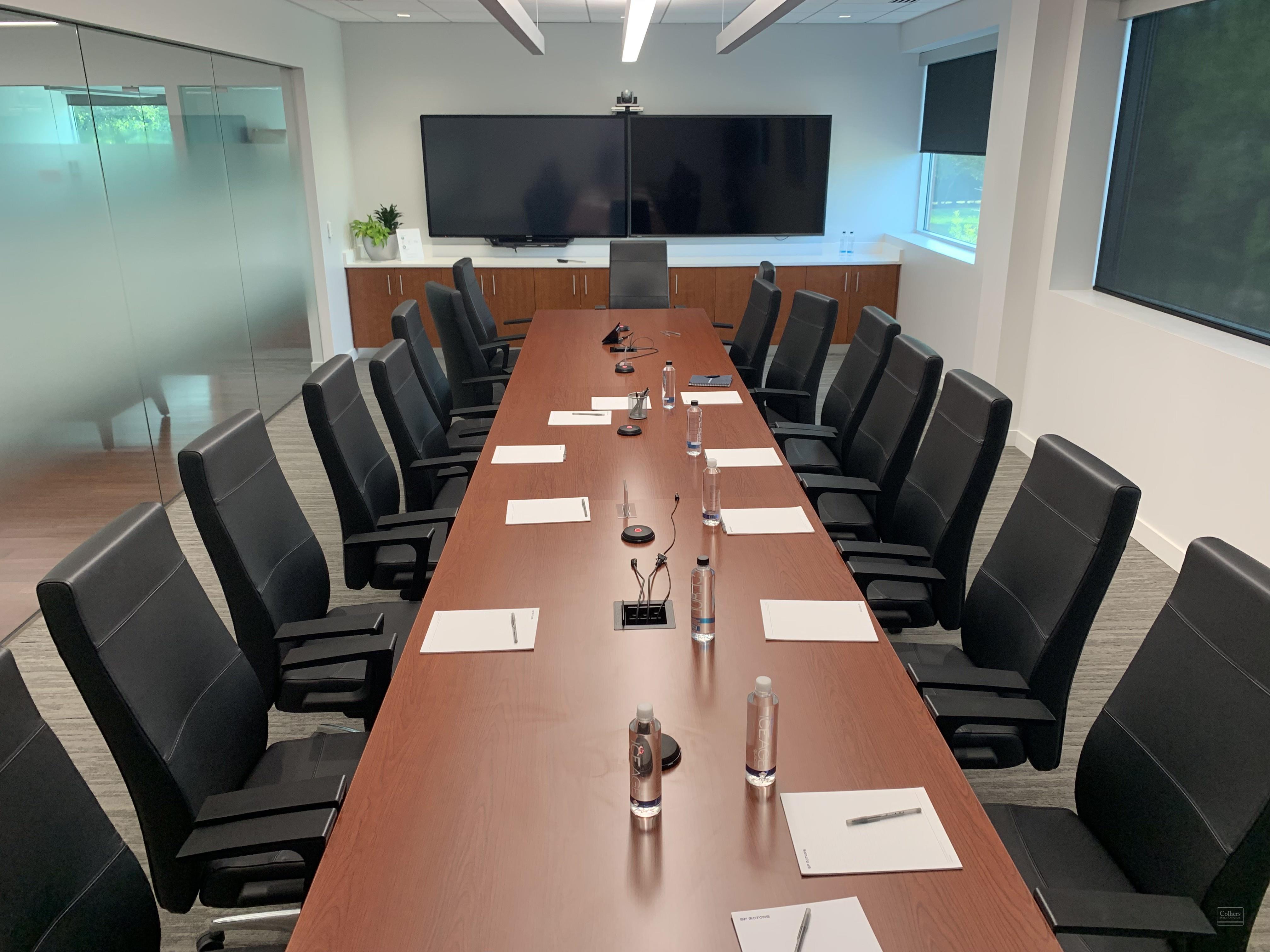 10,000-60,000 SF of Stunning High-End Office / Tech / Lab - #13